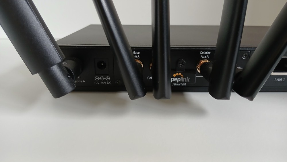 Peplink Balance 20X Router with LTE CAT-18 FlexModule Modem (Combo/Bundle)