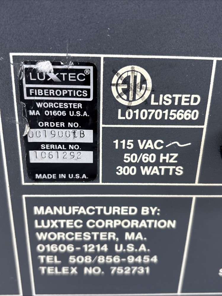 LUXTEC FIBEROPTICS HIGH INTENSITY XENON 1900 LIGHT SOURCE