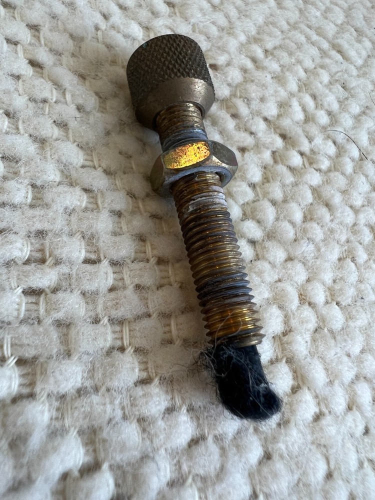Archery Pressure Plunger Rest