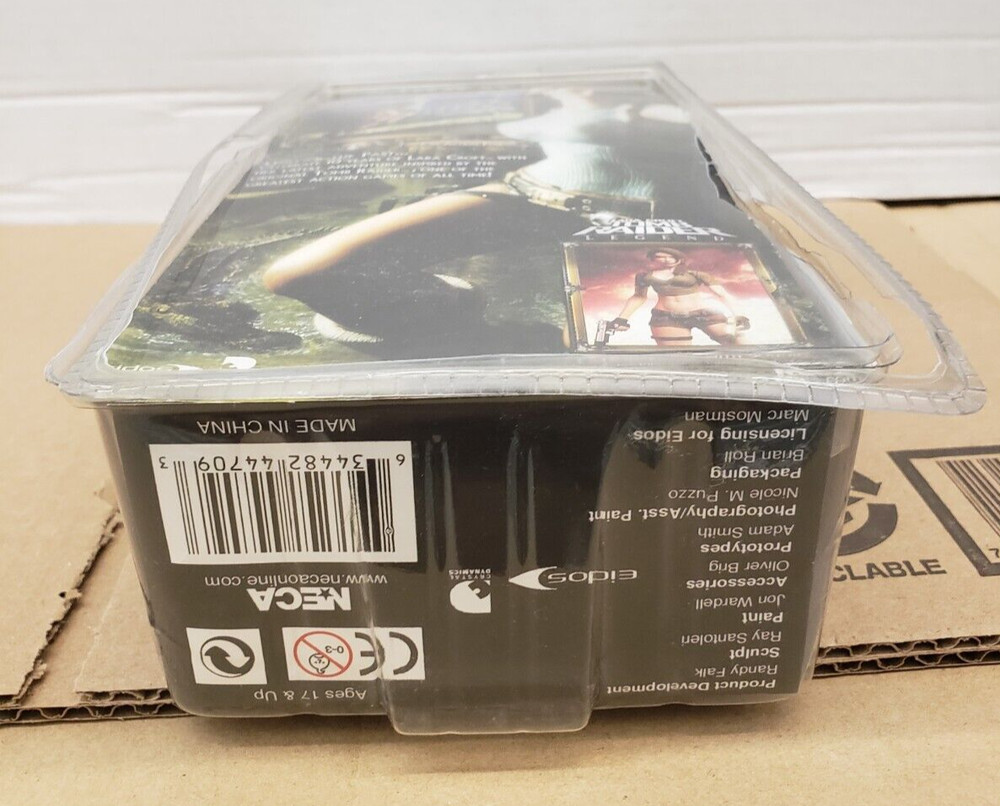 Neca Player Select - Tomb Raider : Lara Croft 7" Figure *Opened/Broken*