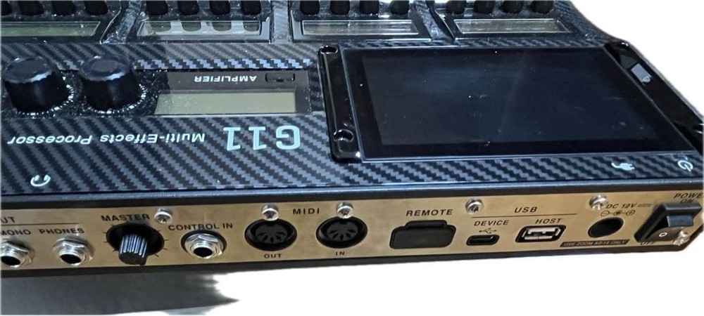 ZOOM G11 Multi-Effects Processor with AC Adapter Operation Confirmed