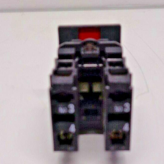 TELEMECANIQUE ZBE-101 3 POSTION SELECTOR SWITCH