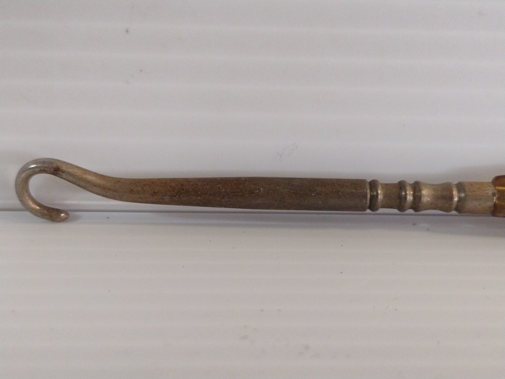 Vintage Metal Crochet Hook Needle Point Button Hook Marble Designed Handle