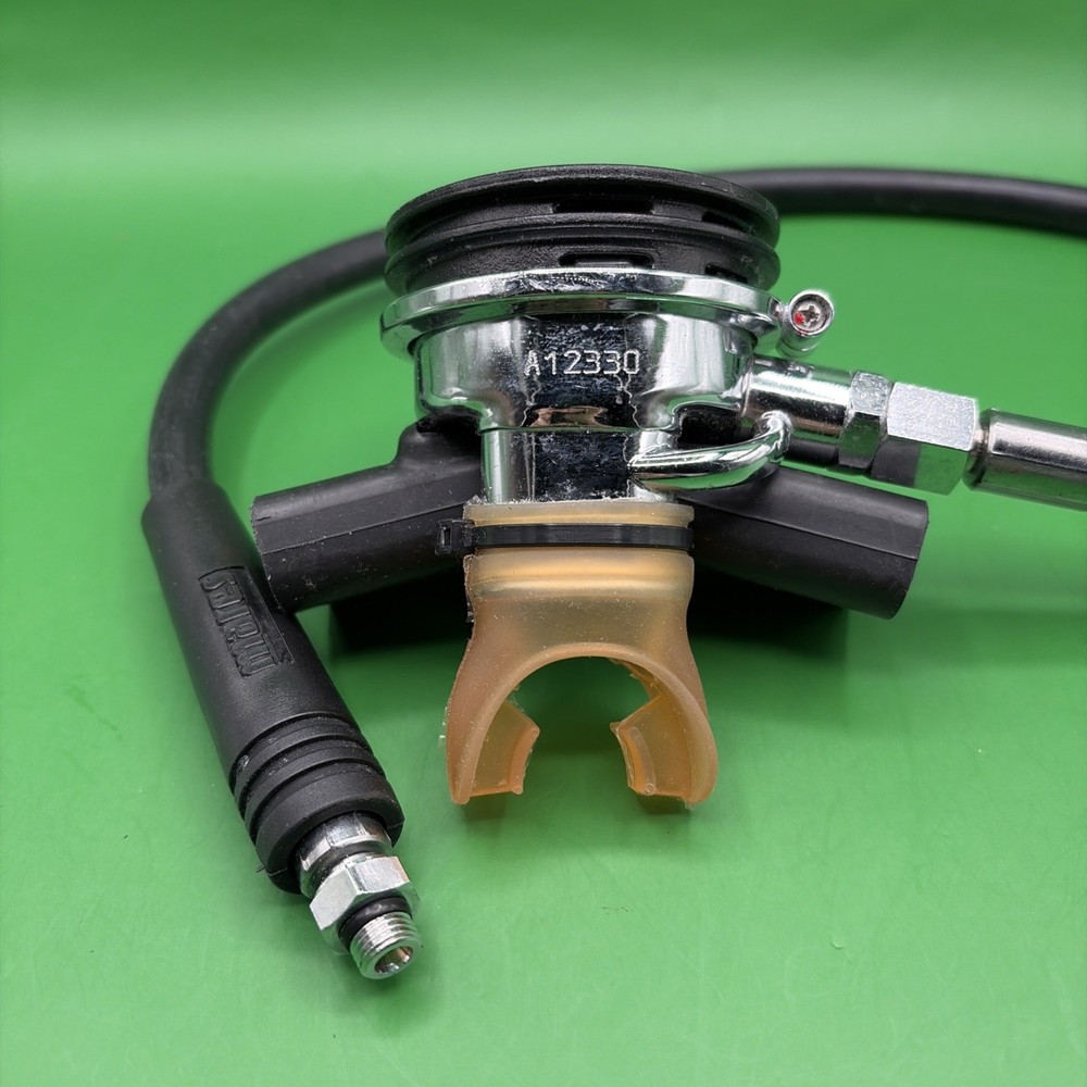 Mares Beta MR12 DFC Scuba Diving Regulator