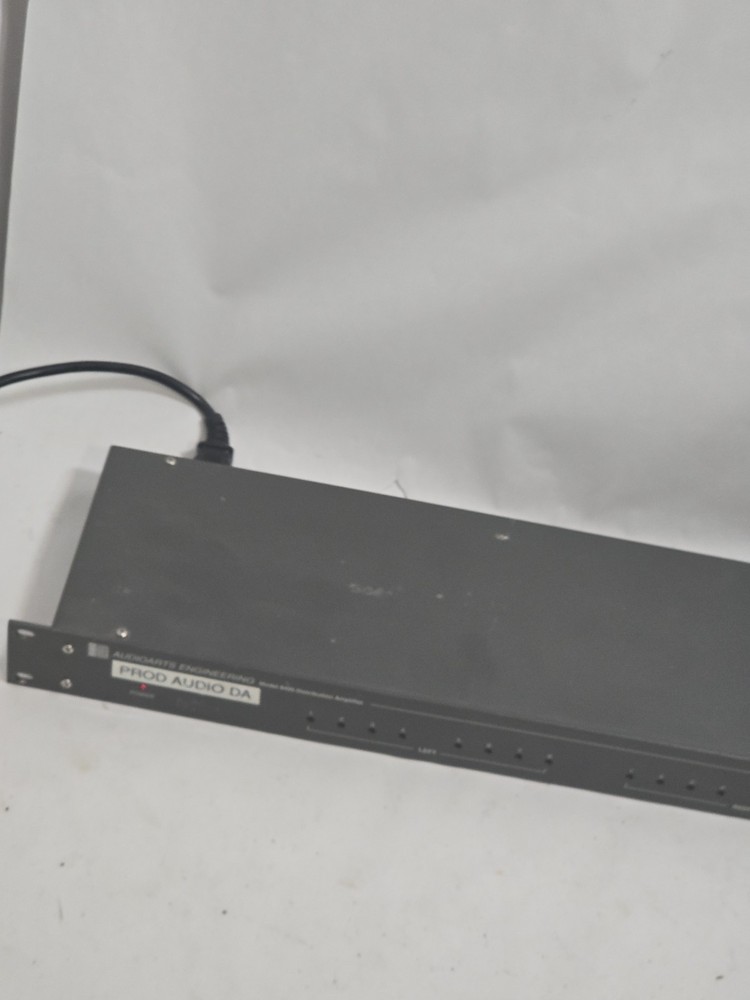 Wheatstone Audioarts Engineering 8400 Distribution Amplifier .