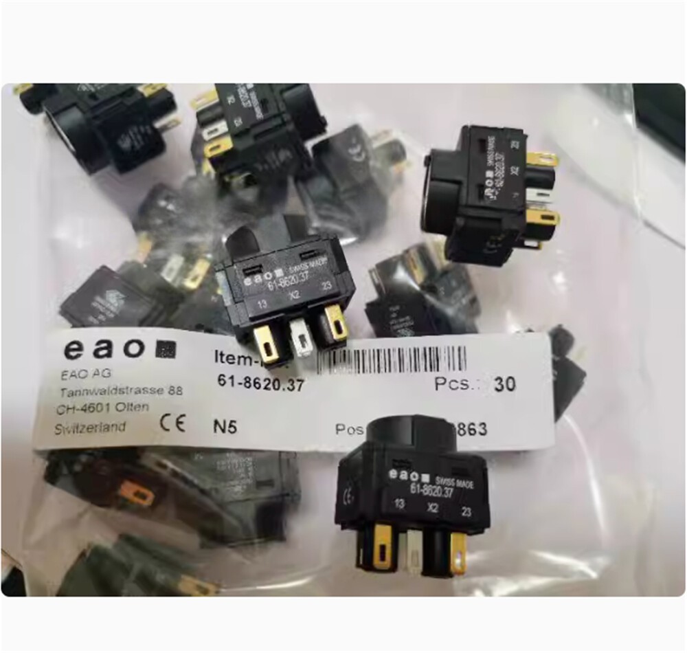1PCS NEW FOR EAO 61-8620.37 Switch Button