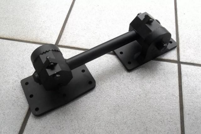 Peavey Versamount™ VM 70 Mounting Bracket - Black