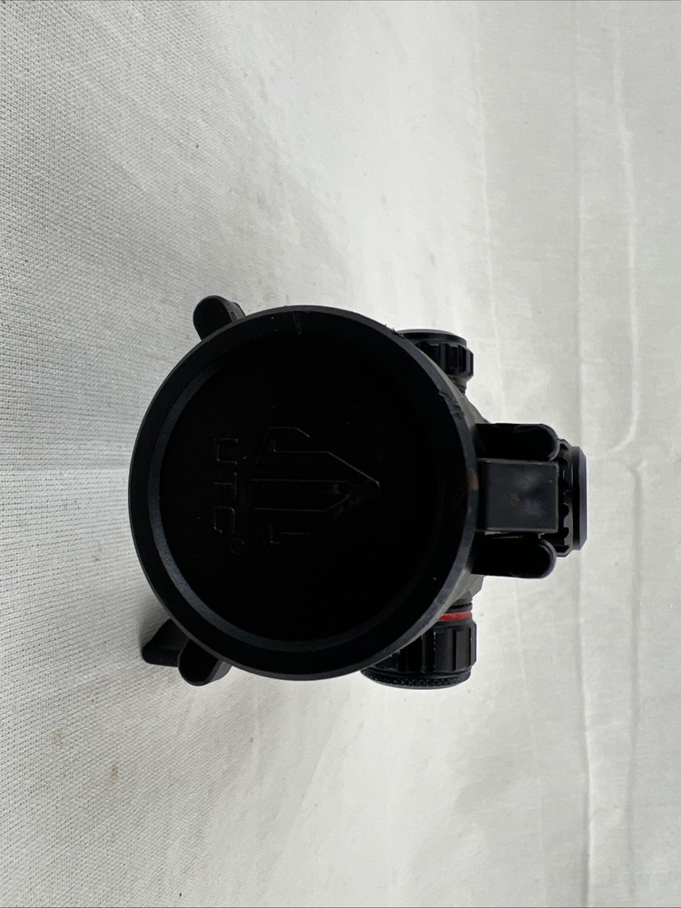 UTG Quick Target Acquisition Compact Red / Green Dot Sight w/ Quick Detach