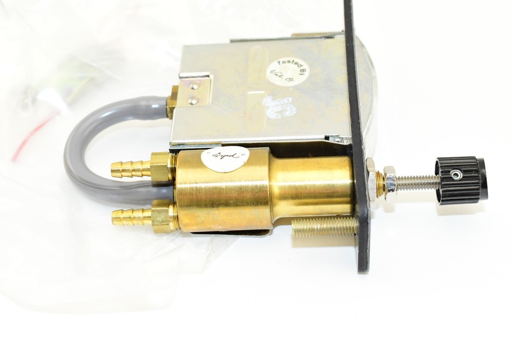 Fairchild Mini Loading Panel Station, Brass Regulator Model 70B MPL-70-PH-100-60