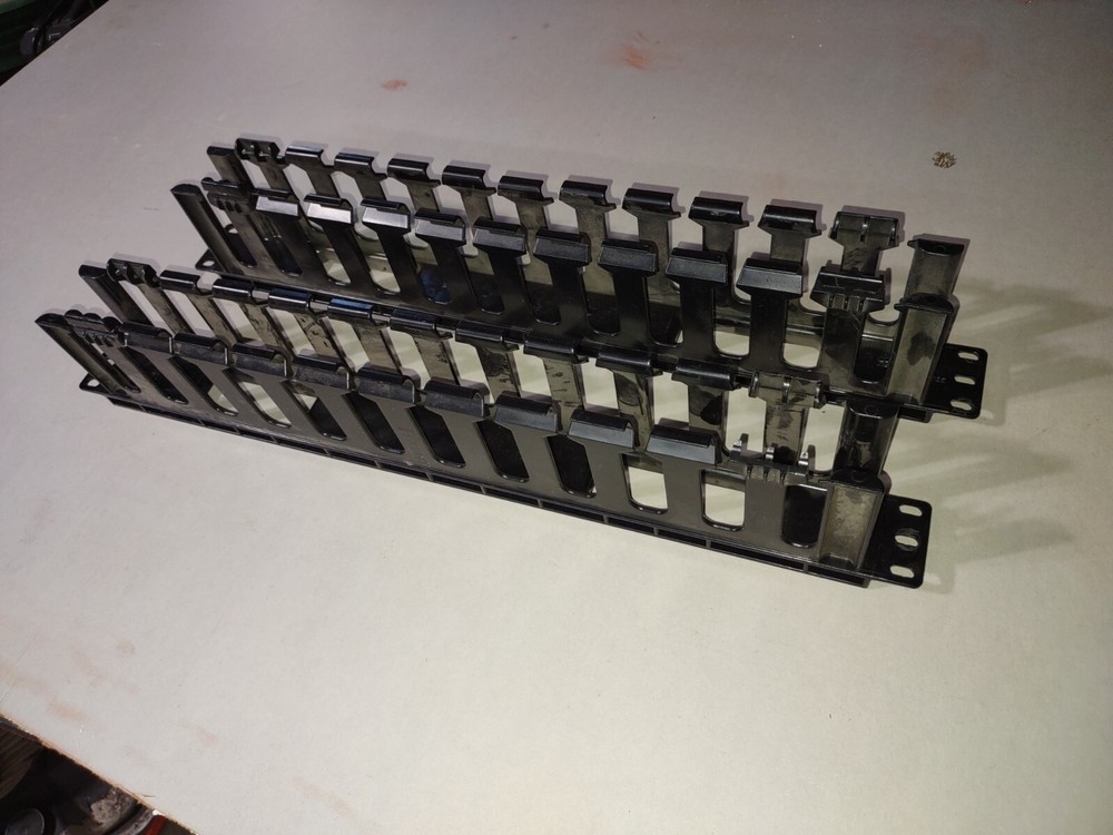 Panduit 19" 1u Rack Mount Horizontal Cable Manager Management 2 pack