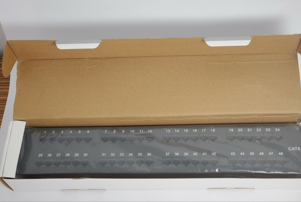 BLACK BOX CONNECT CAT6 PATCH PANEL48 PORT JPM648A New.