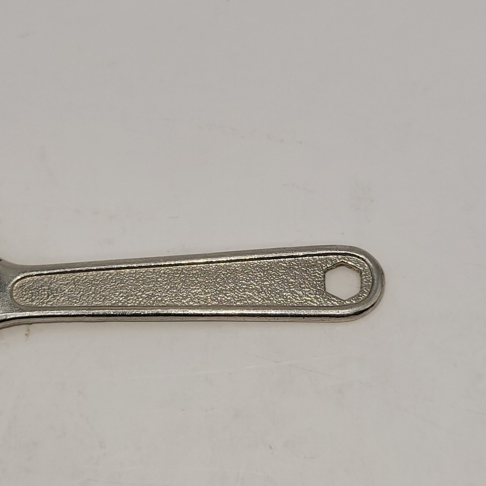 4" Adjustable Wrench - Versatile Tool for Any Task - Home, Car, Bicycle