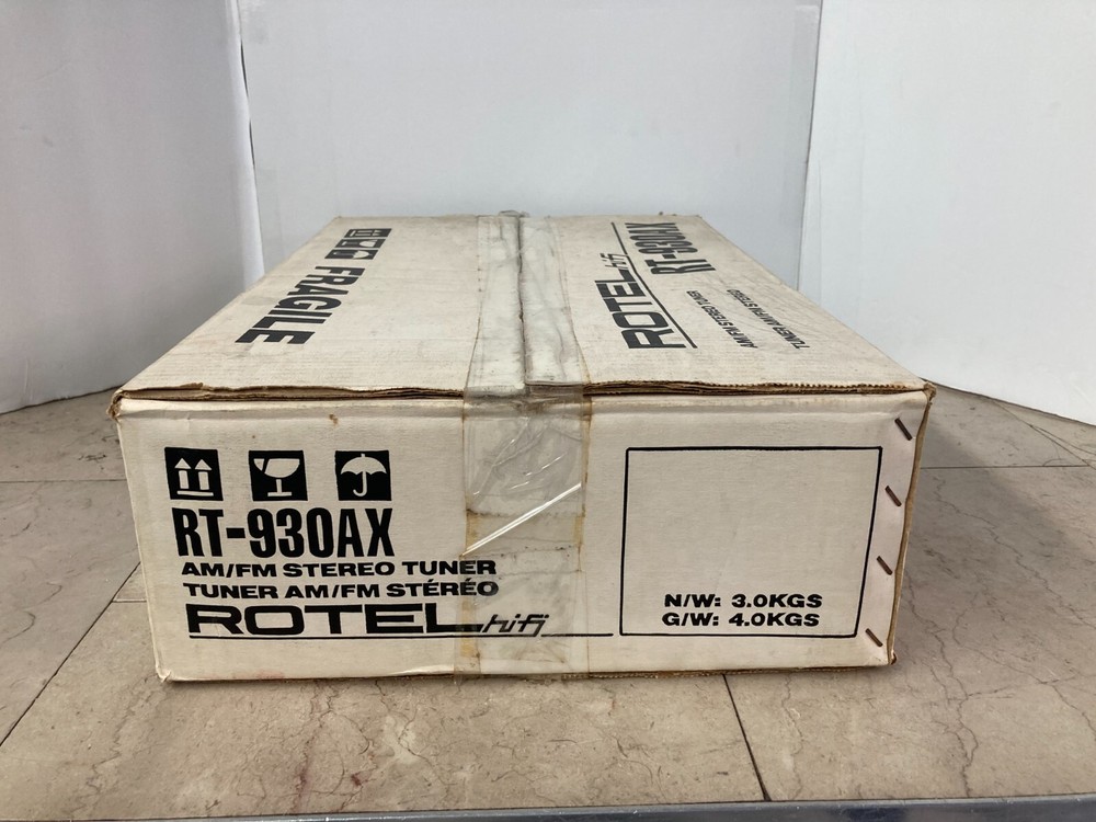 Rotel RT-930AX Stereo Tuner.*GREAT!*