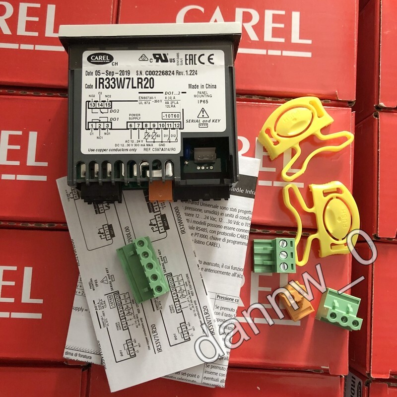 New In Box Carel IR33W7LR20 Controller