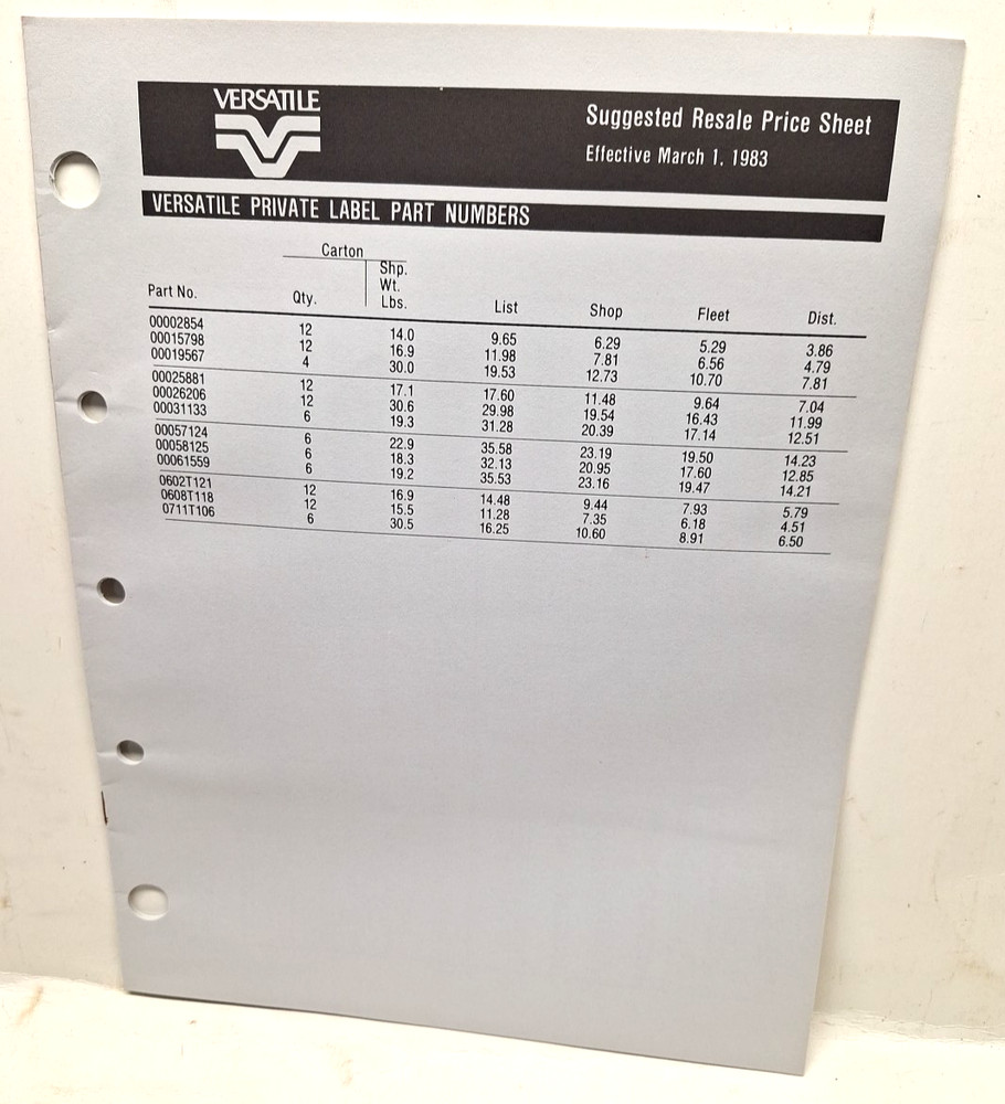 USED OLD STOCK VERSATILE / FLEETGUARD INFORMATION BROCHURES REF# 1222025-902