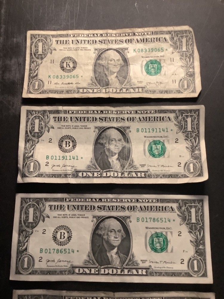 (5) One Dollar Bill Star Notes S/N In Description *076