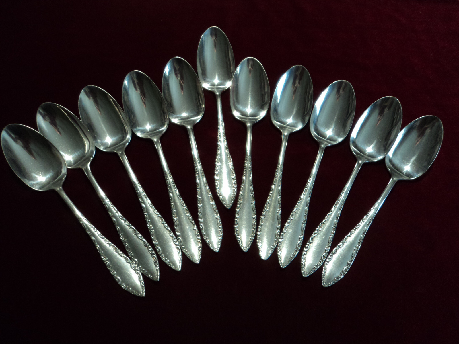 Silverplate Flatware Lot of 11 Teaspoon Victorian Rogers Bros Savoy 1892