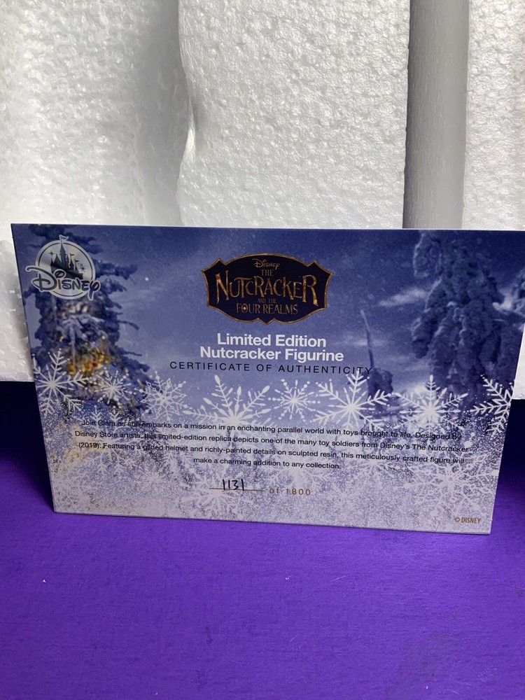 Disney The Nutcracker And The Four Realms Figurine Nutcracker NEW 14”
