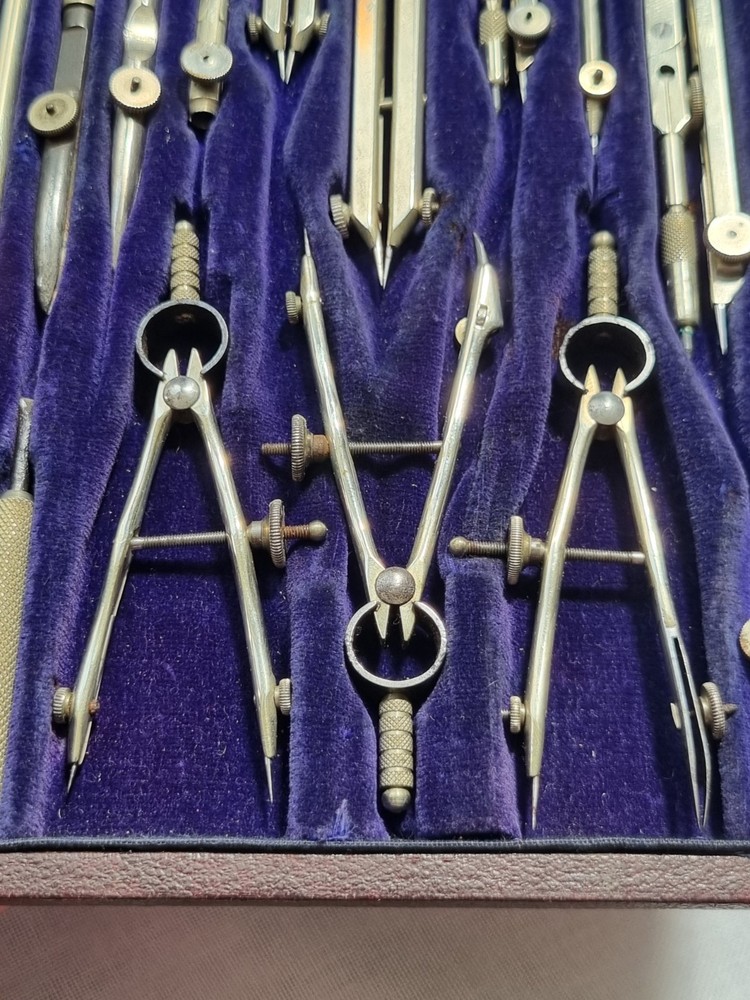 VINTAGE CASED SET HALDEN PREMIER DRAWING INSTRUMENTS FLAT PATTERN - BRITISH MADE