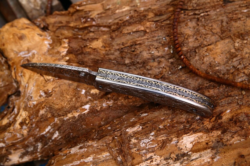 Custom Handmade D2 Steel Engraved Folding knife