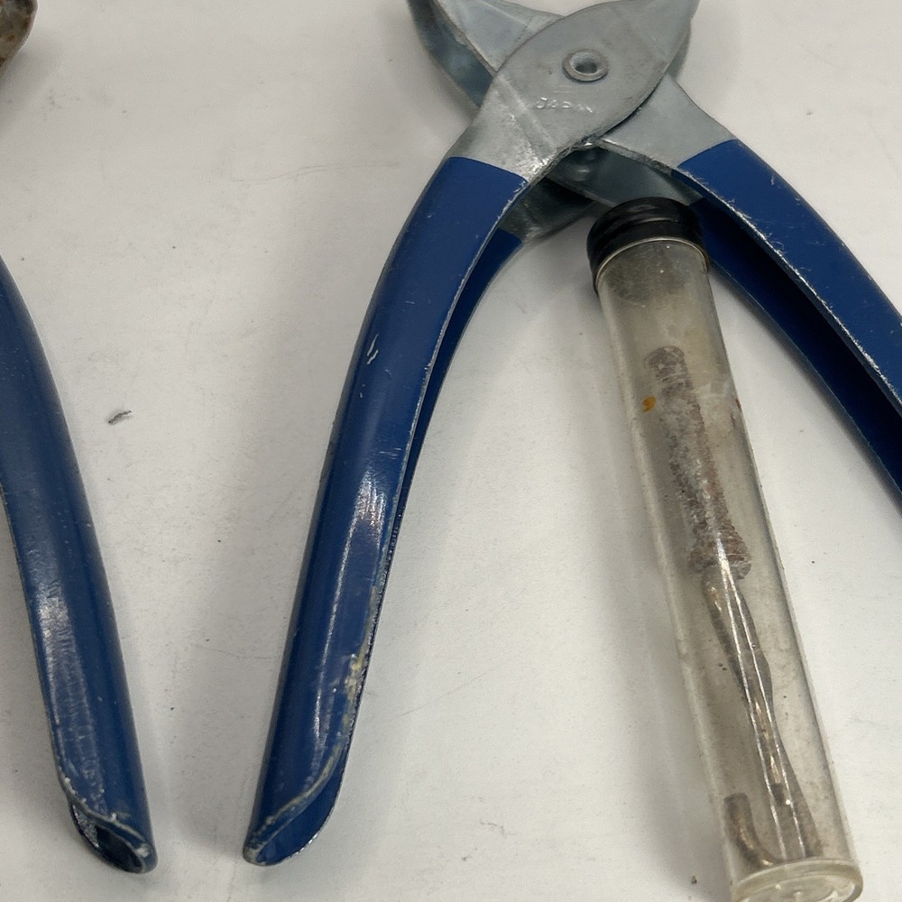 Vintage Eyelet Attaching Tools And Eyelets