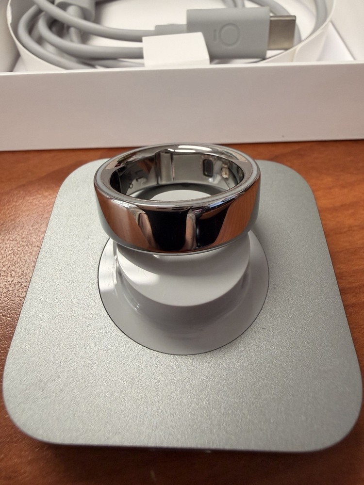 Oura Ring Gen 4 -Size 11 - Silver - Great Condition