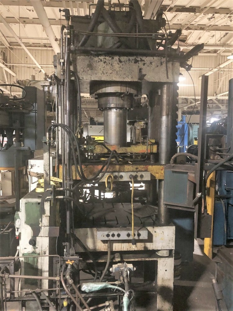 220 / 200 Ton Rodgers Press • Compression Molding Machine • 24" Stroke