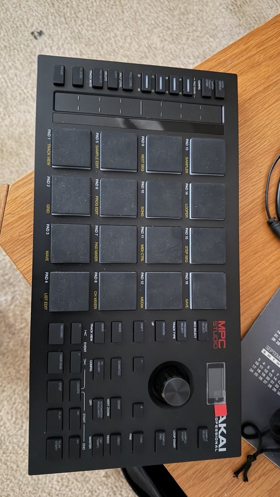 Akai Professional MPCSTUDIO2 MPC Studio Music Controller