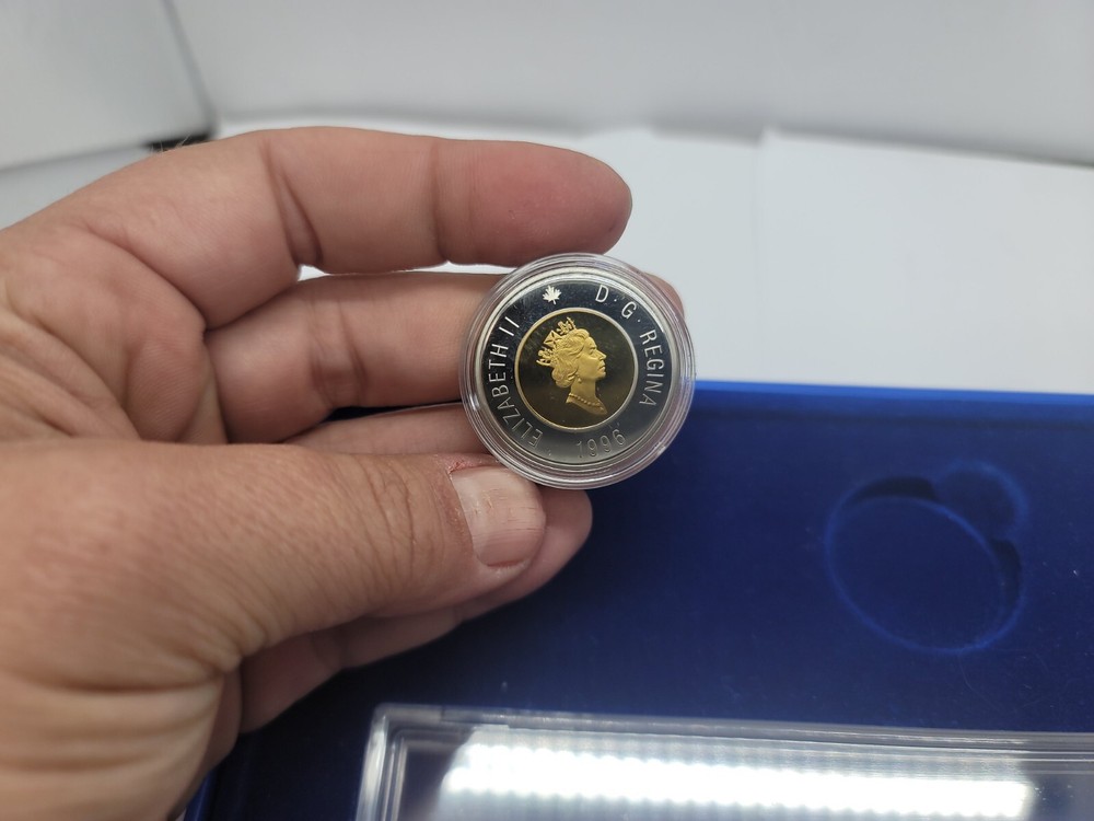 1996 Canada's $2 Proof Coin and Bank Note Set