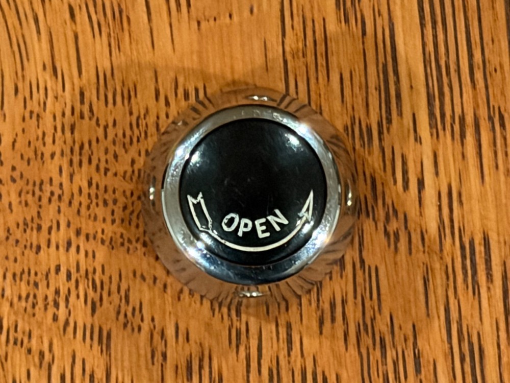 Vintage Pressure Cooker - Replacement Regulator / Jiggler