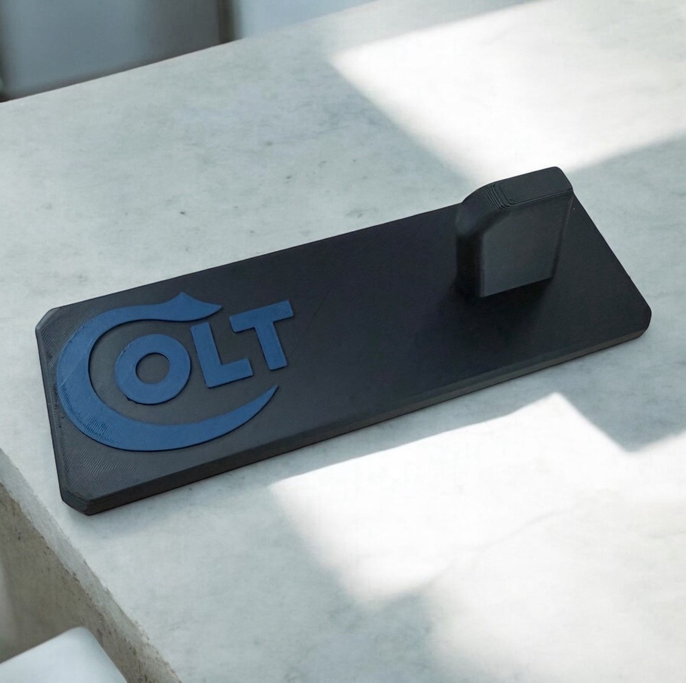 Colt 1911 Pistol Display Stand
