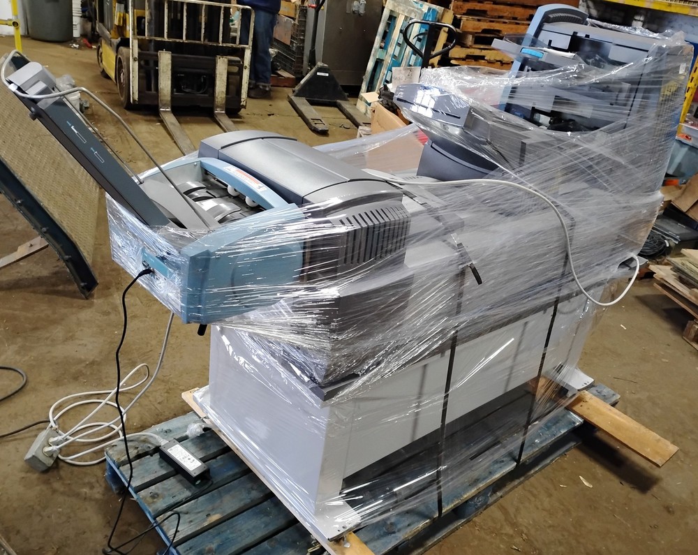Pitney Bowes DI900 FastPac Document Inserting Machine w/ DIVS Vertical Stacker
