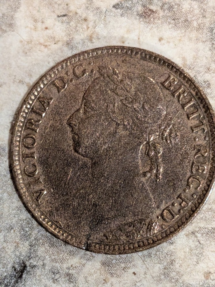 1886 GREAT BRITAIN FARTHING - Cleaned Xf