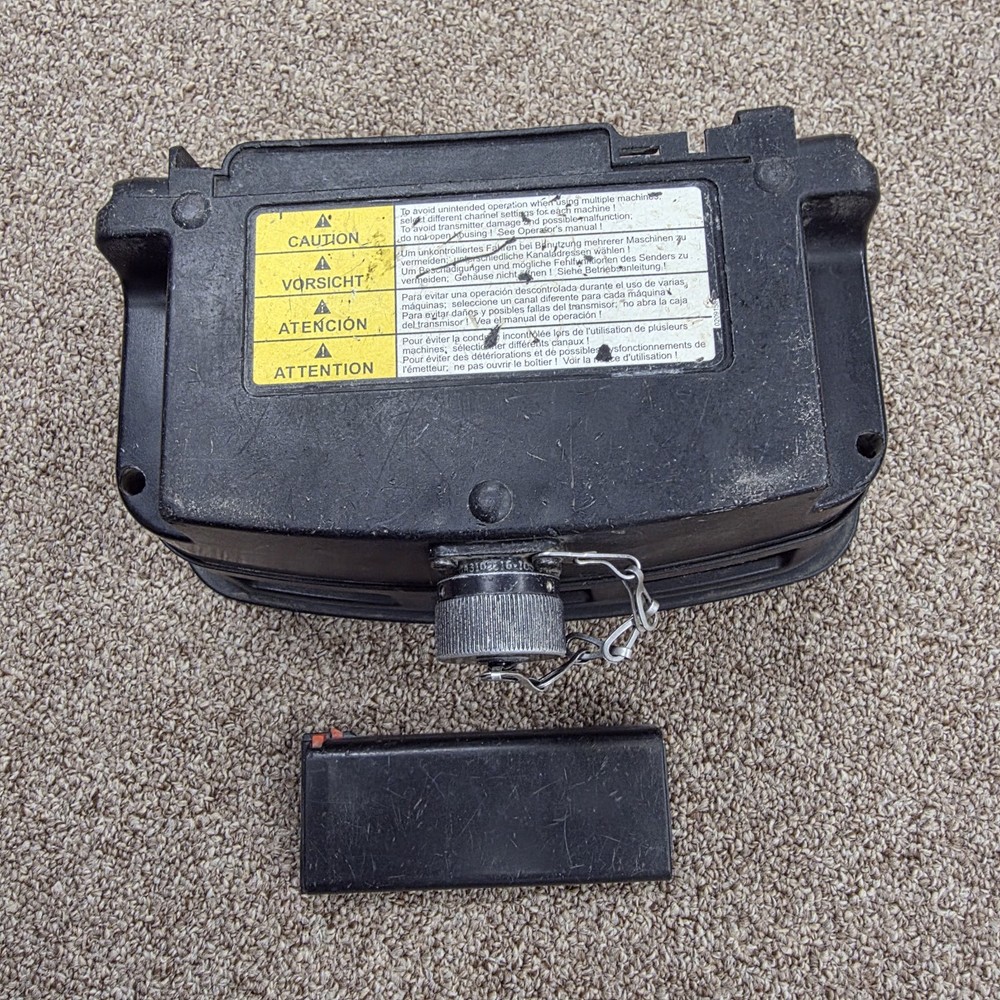 Wacker Neuson Remote Control & Battery Trench Roller Transmitter SC2 V5