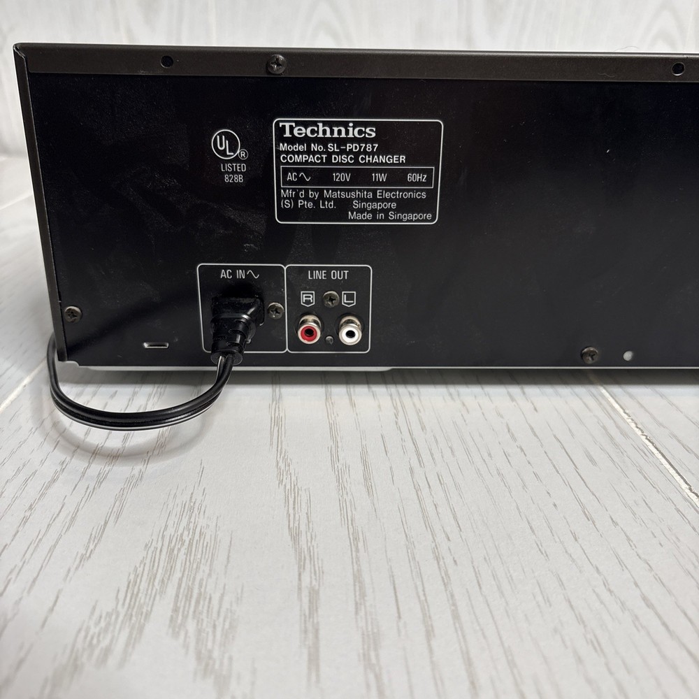 TECHNICS 5-DISC COMPACT DISC CHANGER MODEL SL-PD787 - TESTED - WORKS - BRIGHT