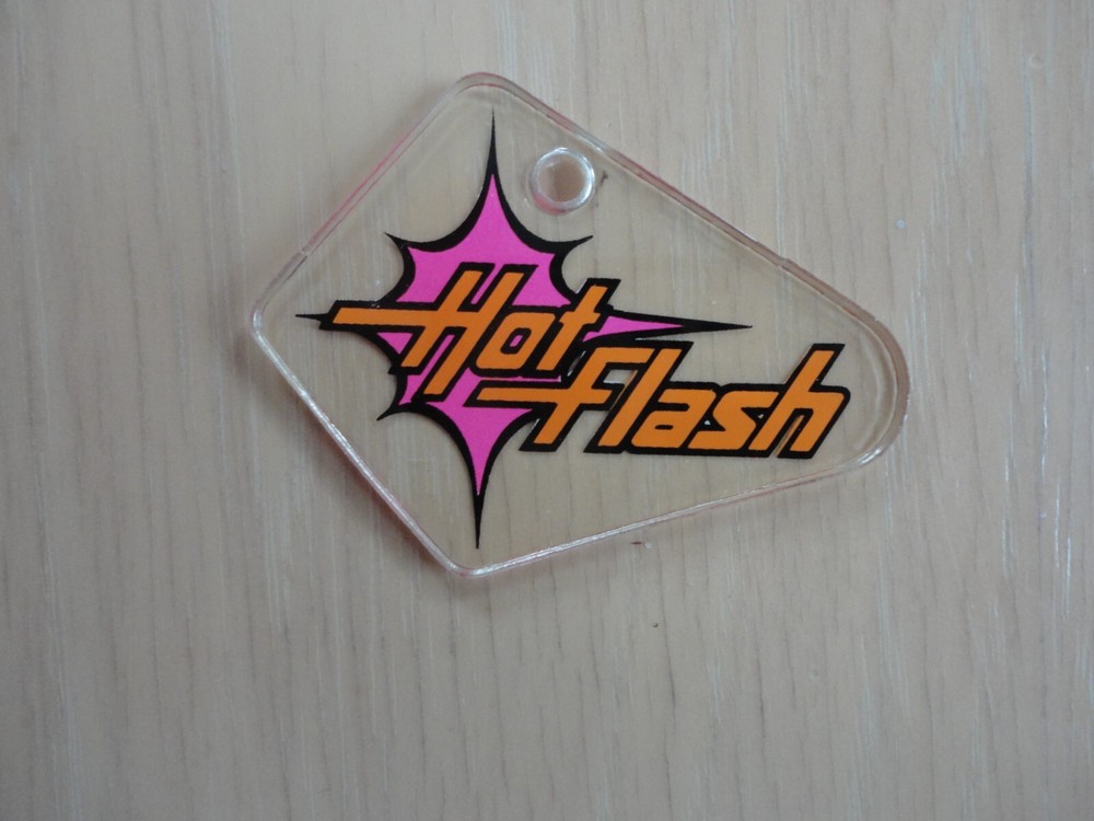 Rollergames Pinball Machine Hot Flash Promo Plastic Key Chain