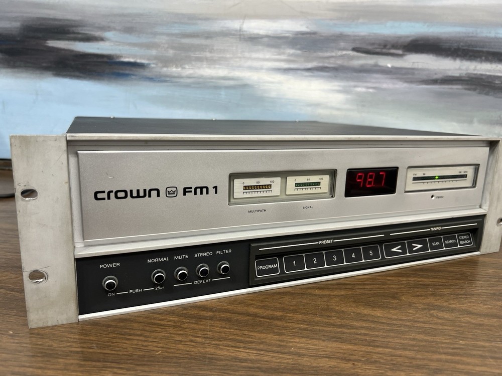 Crown FM1 Digital Tuner WORKING GREAT- TESTED