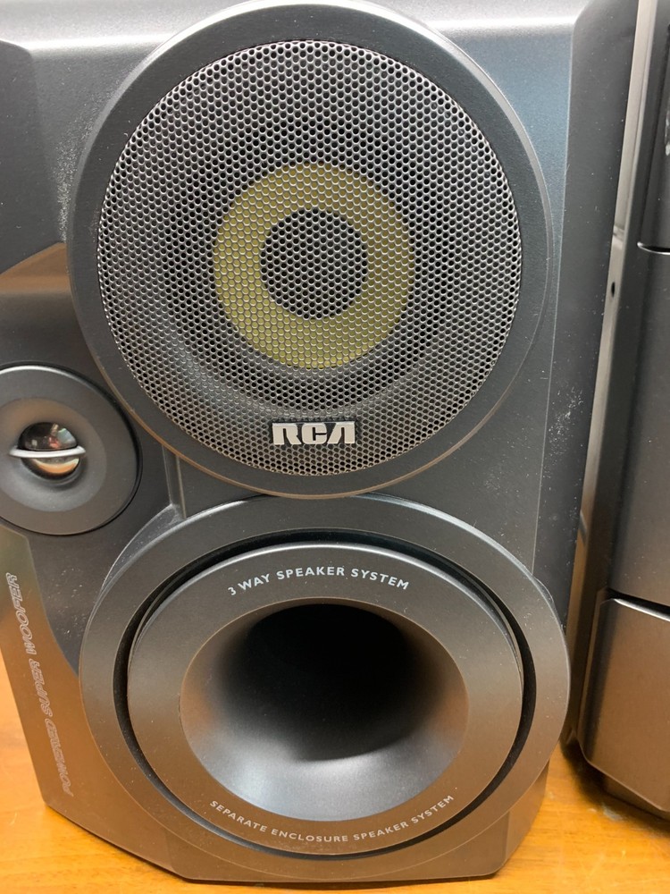 RCA RS2604 Digital Component Stereo System Tuner Cassette & 5 Disc CD Changer