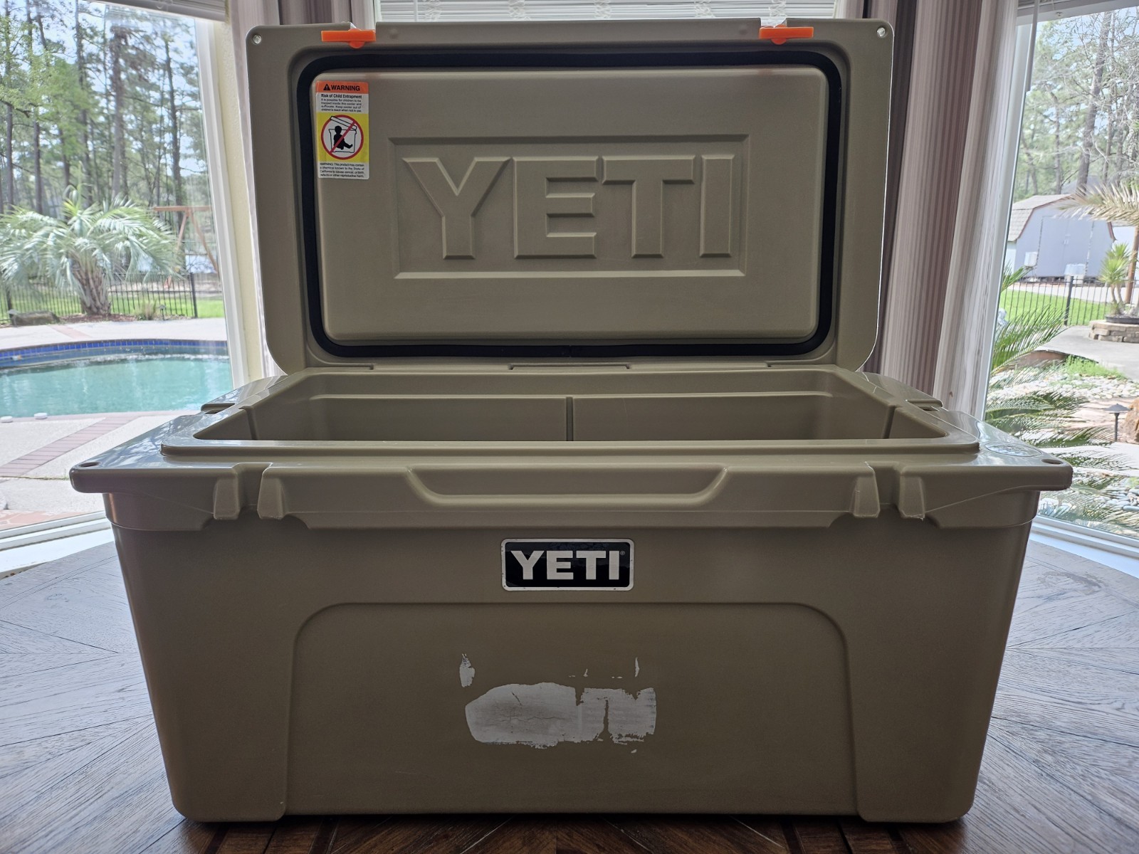 YETI Tundra 65 qt Ice Chest Cooler Beige Heavy Duty