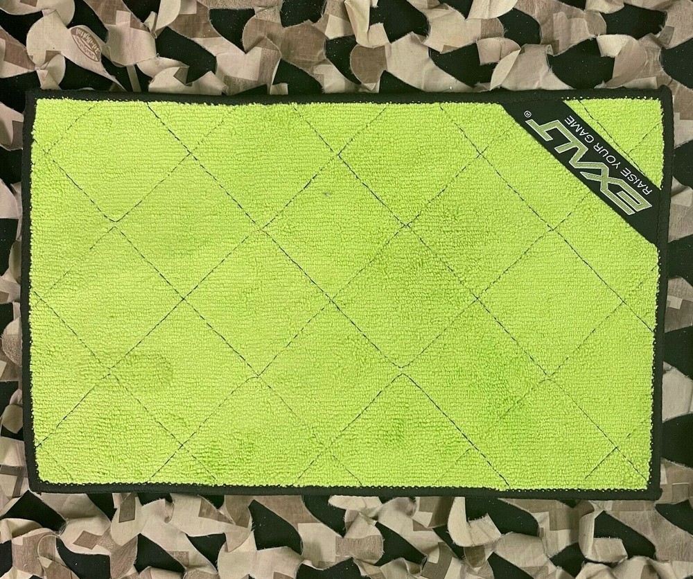 NEW Exalt Microfiber Player Goggle Cloth - Retro