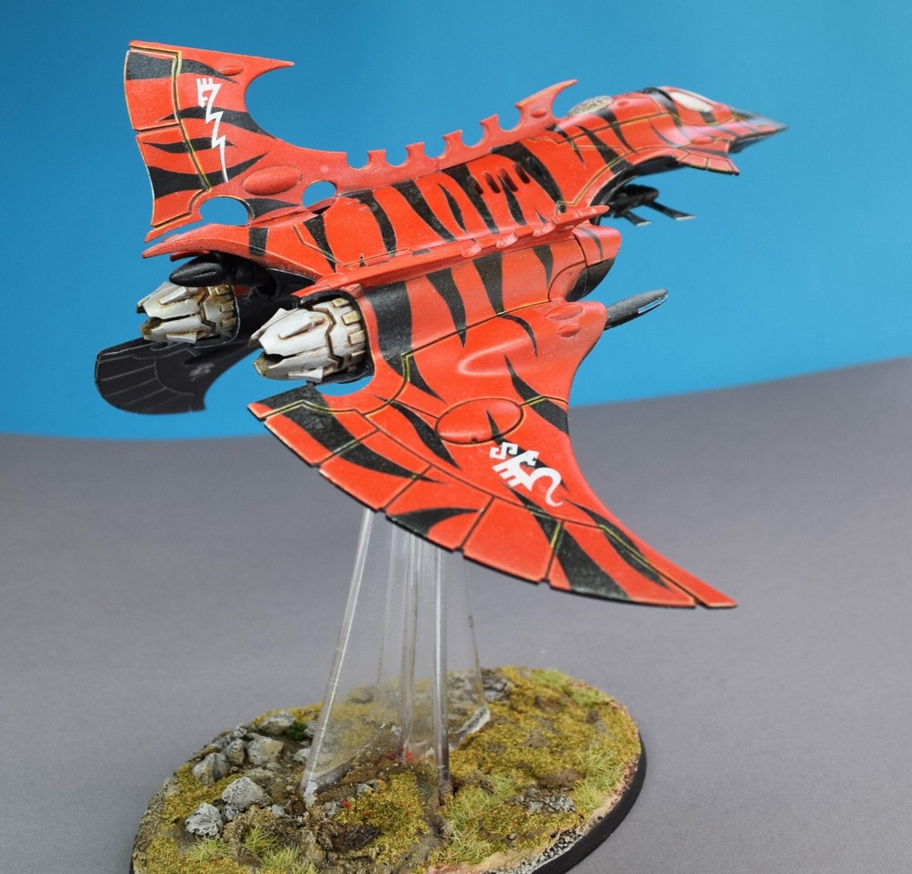 Warhammer 40k Eldar Hemlock Wraithfighter painted.