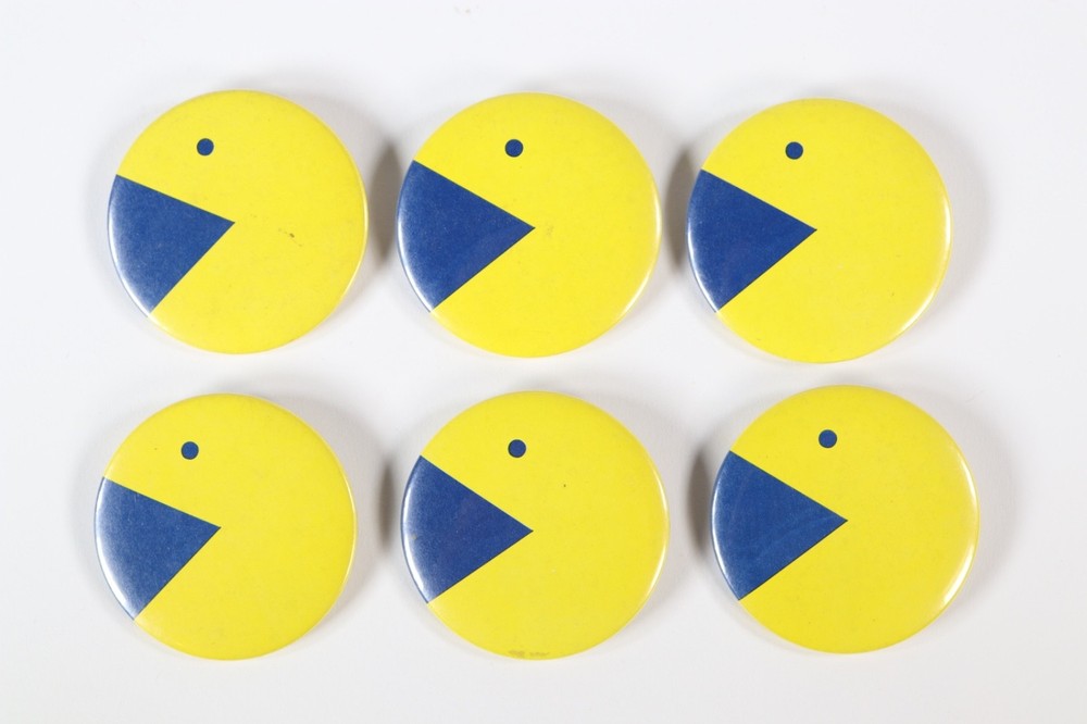 Vintage 1980 Pac Man Photo Arcade Pinback Button