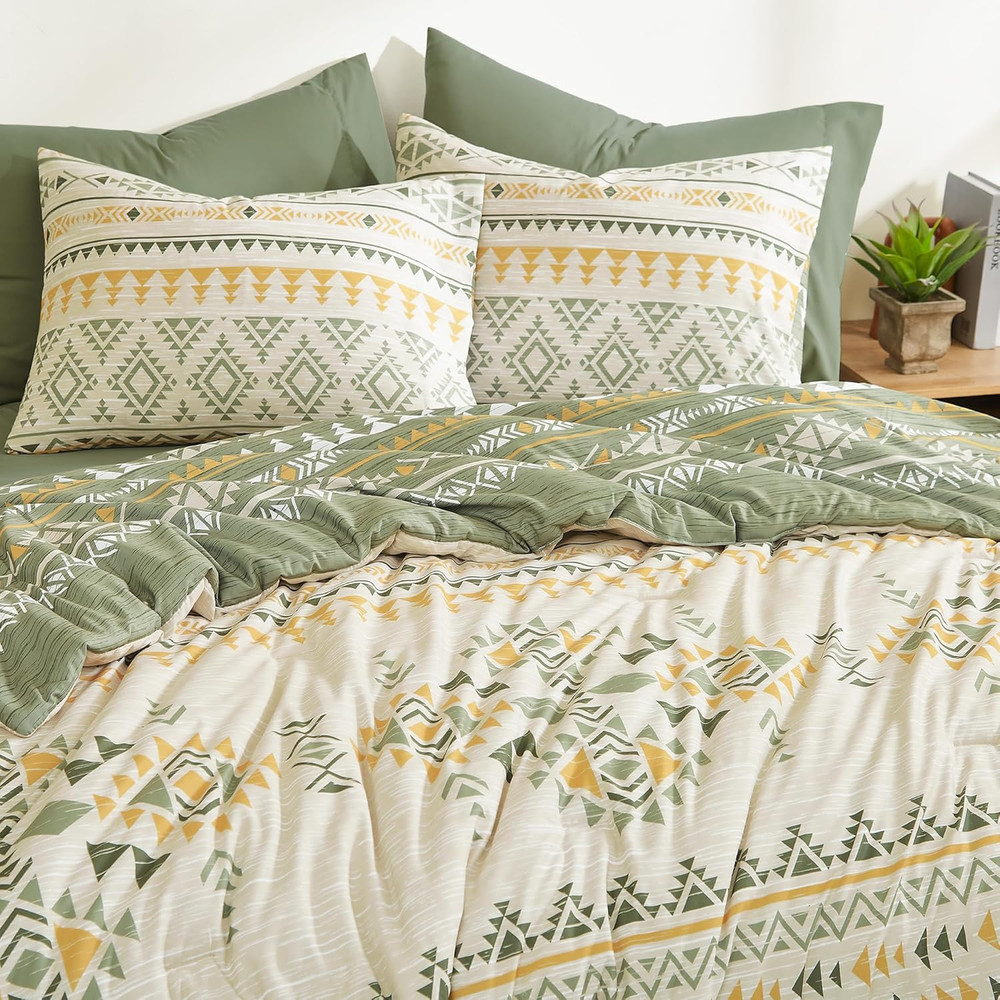 Queen Comforter Set - 7 Pieces Reversible Bedding Set, Boho Bed in a Bag, Lightw