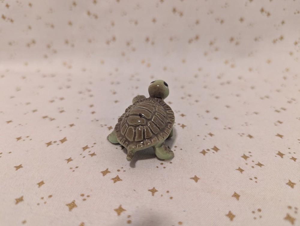 Retired Hagen Renaker Comical Turtle