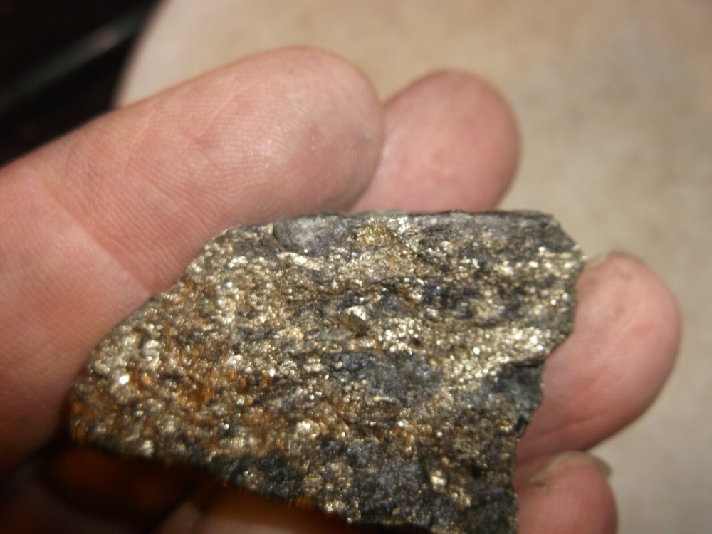 Gold, silver, copper, 37 grams samples ,ore high grade .