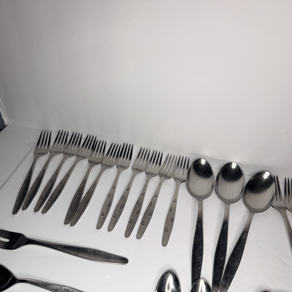 Vtg 69pc Tuscan Ware 1958 easterling floret pattern-See Pics