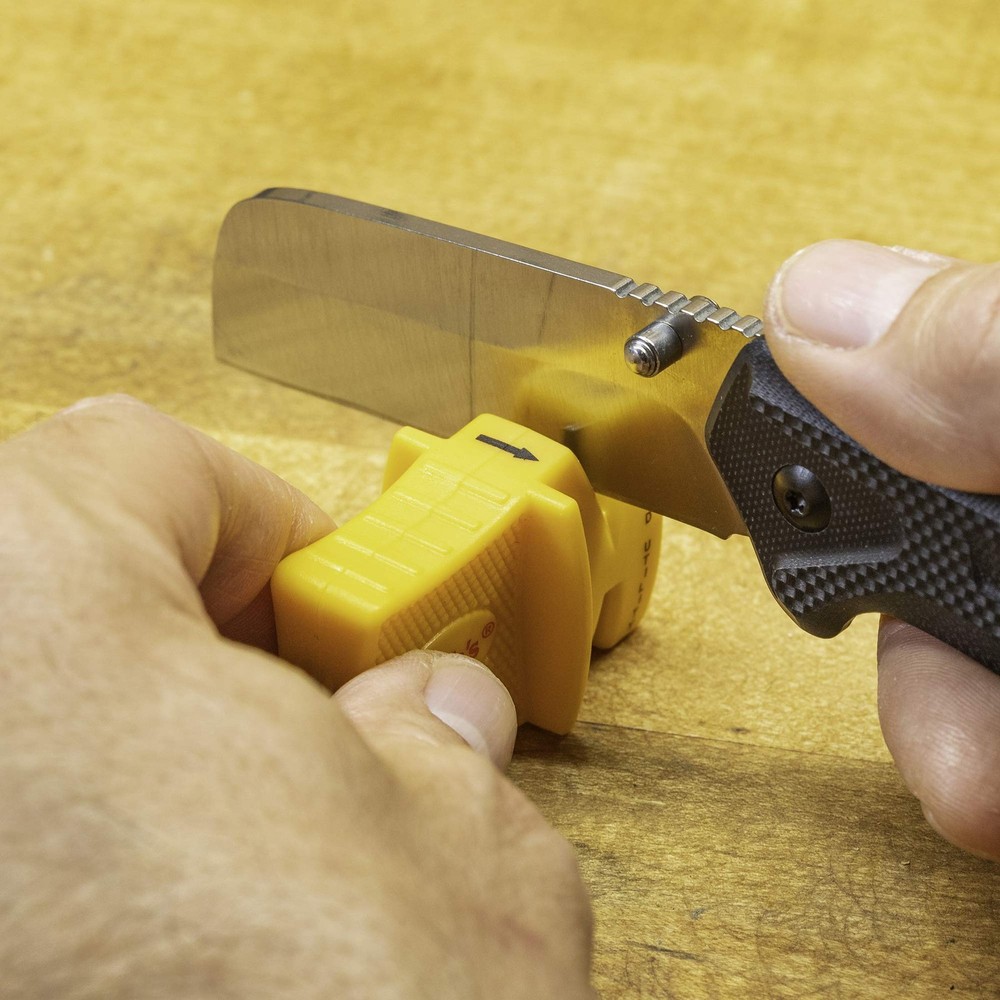 Utility Knife Sharpener with Carabiner