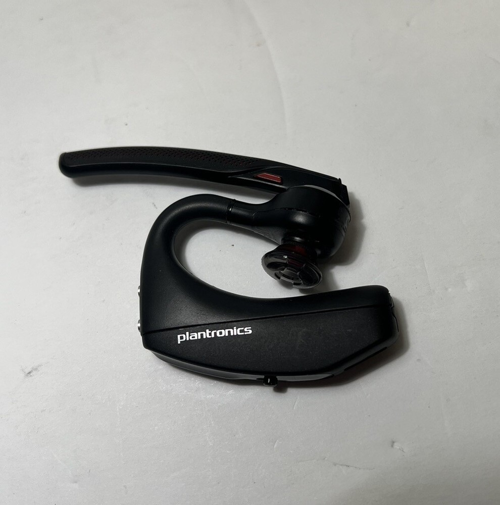 Plantronics Voyager 5200 Wireless Bluetooth Earphone with WindSmart Technology