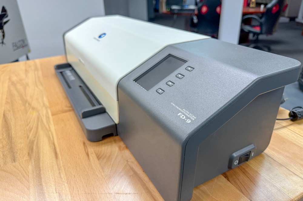 Konica Minolta FD-9 Auto Scan Spectrophotometer