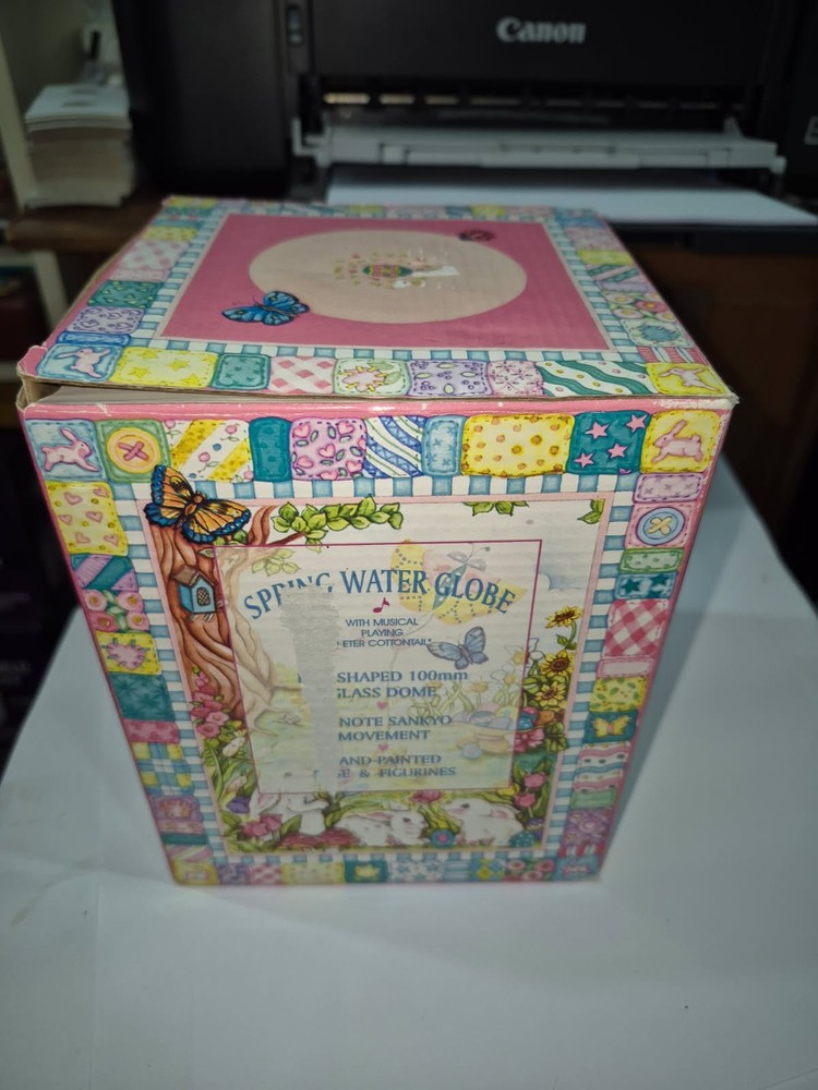 Peter Cottontail Spring Water Globe Glitter Musical Wind Up Easter Egg OT1